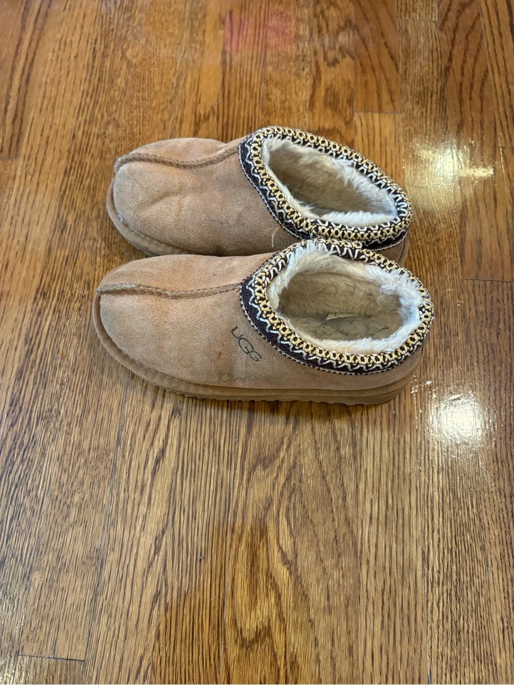 UGG Kids Chestnut Tasman Brown Suede Shearling Slip-On Slippers